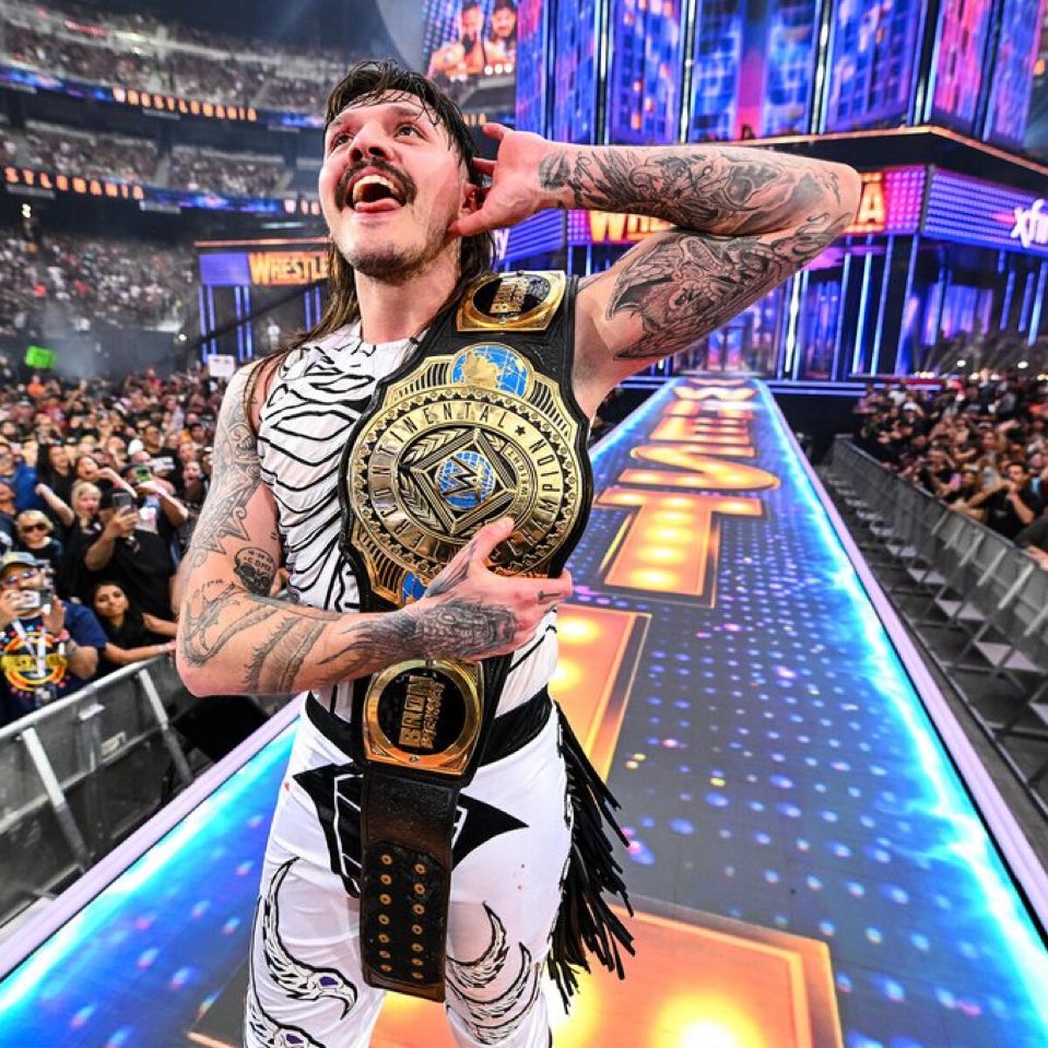 WrestleFeatures's tweet image. This win felt huge.

It felt like a genuine moment.