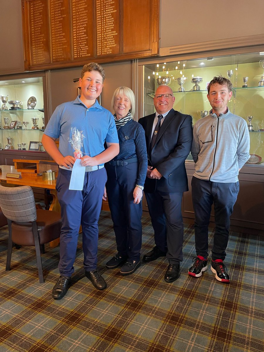 Congratulations to Chris Hartley on his win against Marc Rothwell and Sebastian Dawson on his win against Lily Johnson in the Easter finals today ⛳️