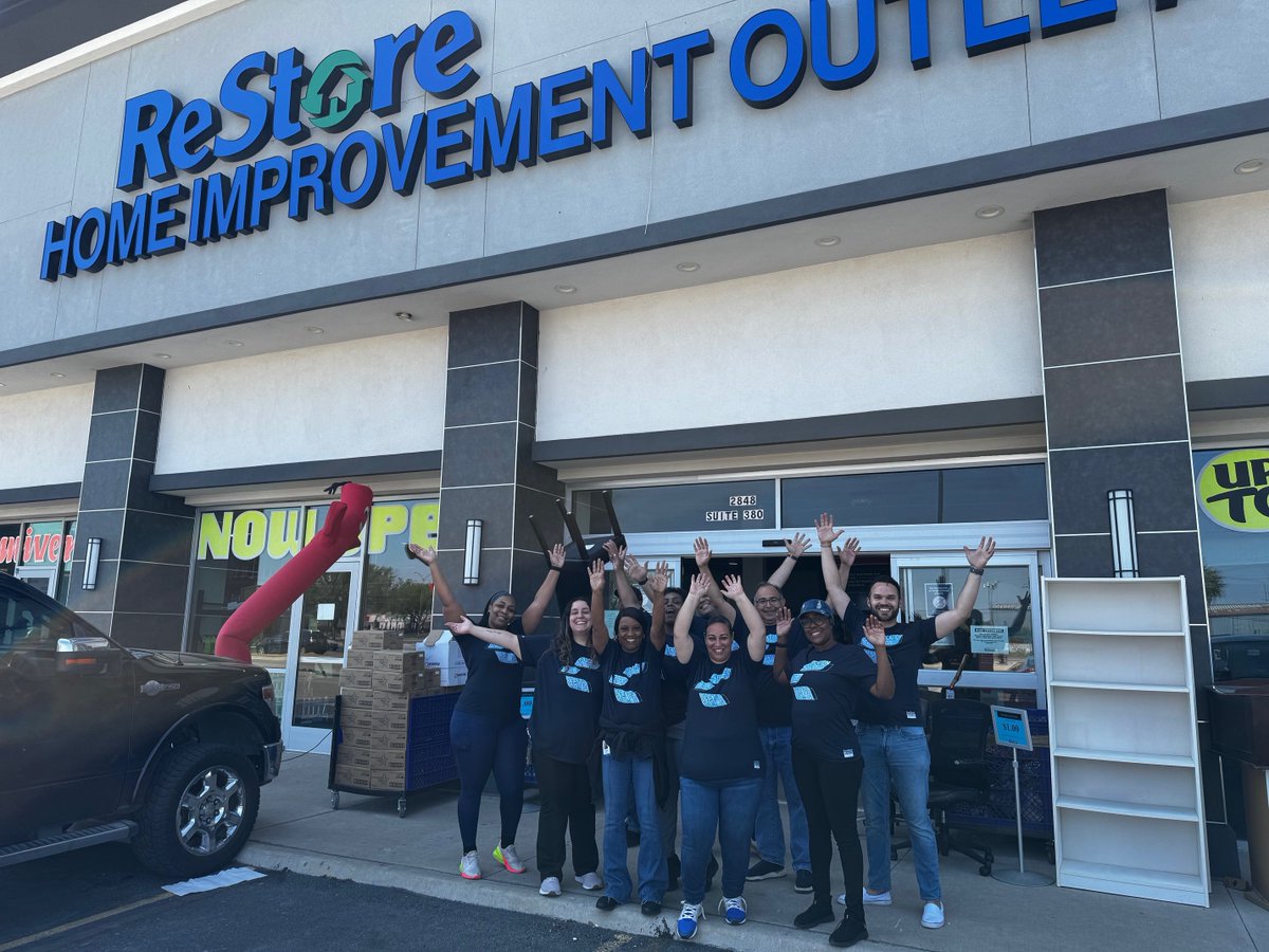 EverBank (@everbank) on Twitter photo Teamwork in action! 💪
Our Dallas #EverBankBuilds volunteers rolled up their sleeves with <a href="/DallasHabitat/">Dallas Habitat for Humanity</a> ReStores. Volunteers moved furniture and appliances to help stock the store to support their mission of building self-reliance through affordable housing.
*Member FDIC Teamwork in action! 💪
Our Dallas #EverBankBuilds volunteers rolled up their sleeves with <a href="/DallasHabitat/">Dallas Habitat for Humanity</a> ReStores. Volunteers moved furniture and appliances to help stock the store to support their mission of building self-reliance through affordable housing.
*Member FDIC