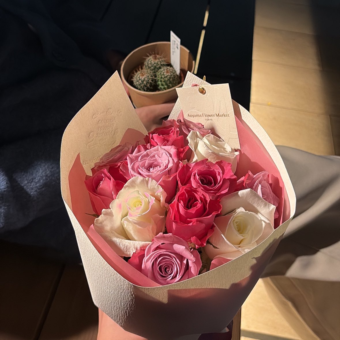luu__cha's tweet photo. また一つ歳をとりました🎂🥂💐✨ https://t.co/8QPPC3Mesy