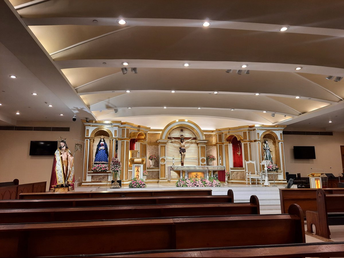 bmnil26's tweet photo. Earlier today I was at the Holy Mother of Hope Chapel in Landmark, after I prayed the Holy Rosary, a sacristan came up to me and told me to pray for the soul of Pope Francis, I was so sad when I found out from him, and we both shed tears. We love you Pope Francis.⚘️ 😭🥺 https://t.co/x3f05LN4eo