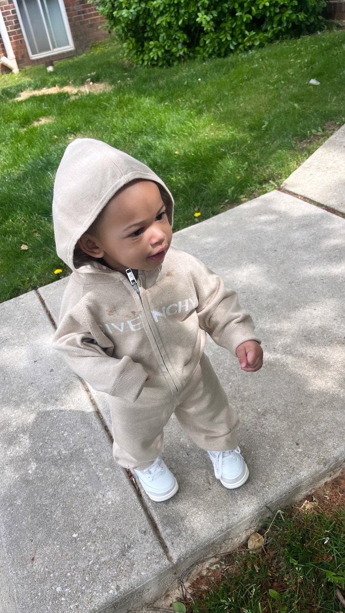 Kennzodoll's tweet photo. Yk how baby Glenn give it up🩵#firsteaster https://t.co/UagY8b5Enx