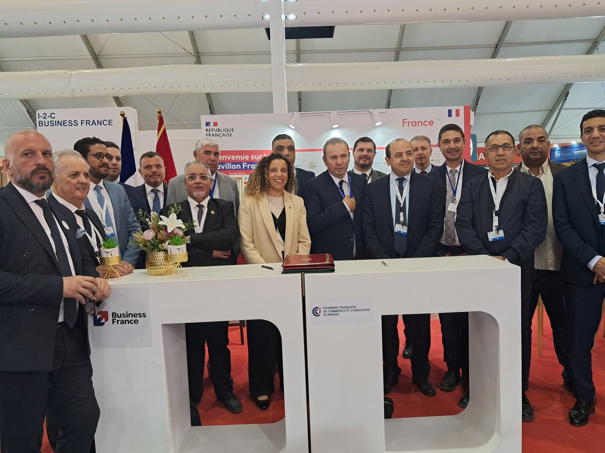 AmbaFranceMaroc's tweet photo. #SIAM2025 ouvre ses portes  aujourd'hui ! +1M de visiteurs pour le plus grand salon agricole d’Afrique.
La 🇫🇷 est l’invitée d’honneur. Coopération exemplaire avec le 🇲🇦 : innovation, durabilité, savoir-faire partagé,  gestion de l’eau au service d’un monde rural plus résilient. https://t.co/VWktn6G3uy