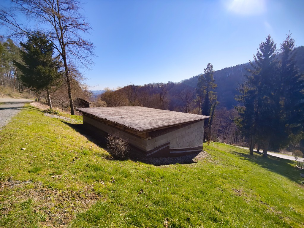 AKTIVITorg's tweet photo. 🌿 Ferienfeeling mit Fernblick – Ihr Rückzugsort in der Südsteiermark! 🏞️✨
Inmitten der idyllischen Hügellandschaft von Kranach bei Gamlitz wartet dieses ca. 1.090 m² große Grundstück auf seine neue Bestimmung. https://t.co/yr47hy0V5N