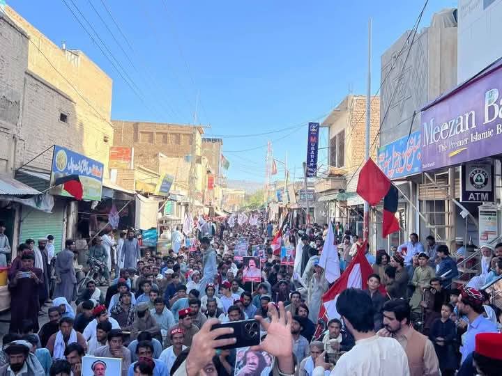 Mirwais76's tweet photo. ژوب 🇵🇪
د ملت پال ګوندونو جلسه عام د پښتونخوا نېشنل عوامی پارټ�� صوبای صدر نصرالله خان زېرې په صدارت کښې وشوه، https://t.co/qhb9NOSKAP