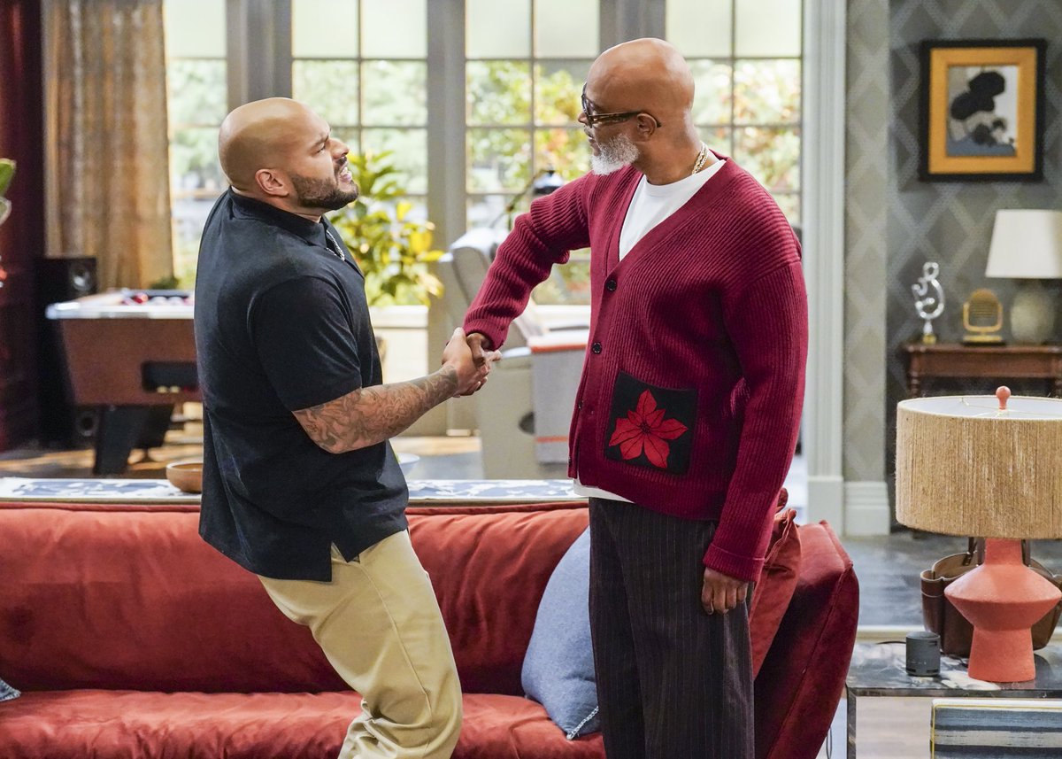 essencesays's tweet image. Poppa’s got a daughter and she is trying to get married… watch what happens #poppashouse TONIGHT at 8:30pm/7:30c @CBS or stream @paramountplus