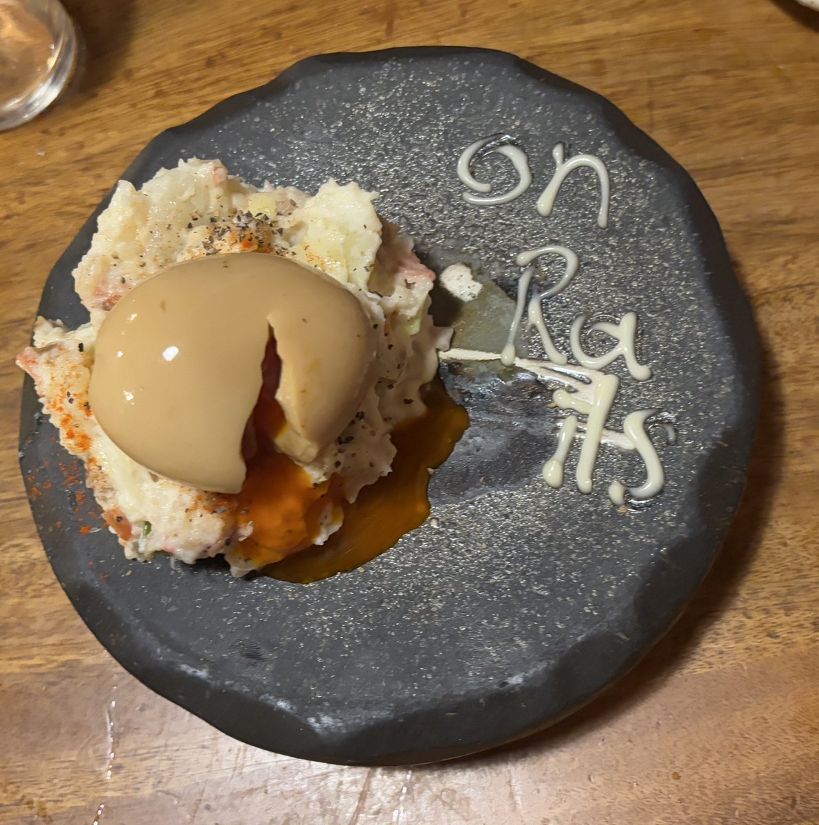 pndcat's tweet image. 松山から帰宅しました！ RubyKaigi 2025楽しかった〜〜〜（写真はスタッフ打ち上げで突然出てきた感謝 on Railsポテサラ
#rubykaigi