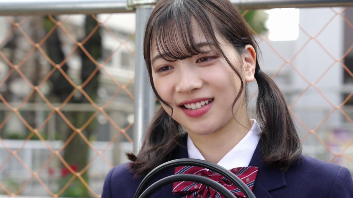 ㅤ
“ แหะ .. ก็แบบว่า — ”

ไม่รู้จะพูดยังไงดี
เพราะเธอเตรียมใส่ที่อุดหูแล้ว
ก่อนที่ระลอกสองจะมา
ㅤ