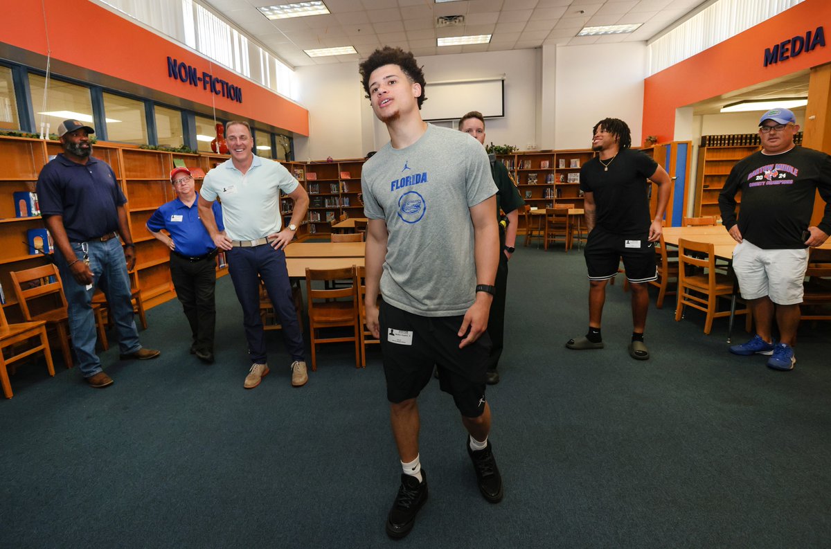 PolkSchoolsNews's tweet photo. Thanks to two-time Bartow High state champ, Final Four Most Outstanding Player, and 2025 NATIONAL CHAMPION Florida Gator Walter Clayton Jr. for visiting us at Bartow Middle on Friday! 🏀🏆🐊#lovePolkschools https://t.co/qECl7WNraZ