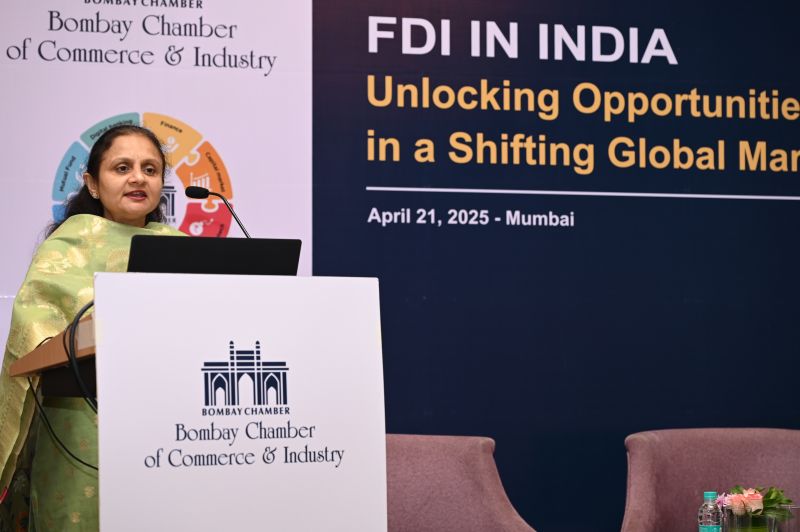 BombayChamber's tweet image. Live Now | Pinky Mehta opens #FDIinIndia with insights on India’s $1T FDI milestone &amp;amp; 27% rise in equity inflows! A call to harness our global edge while tackling regulatory &amp;amp; inflationary hurdles.  

#FDI2025 #BombayChamber #IndiaOpportunity