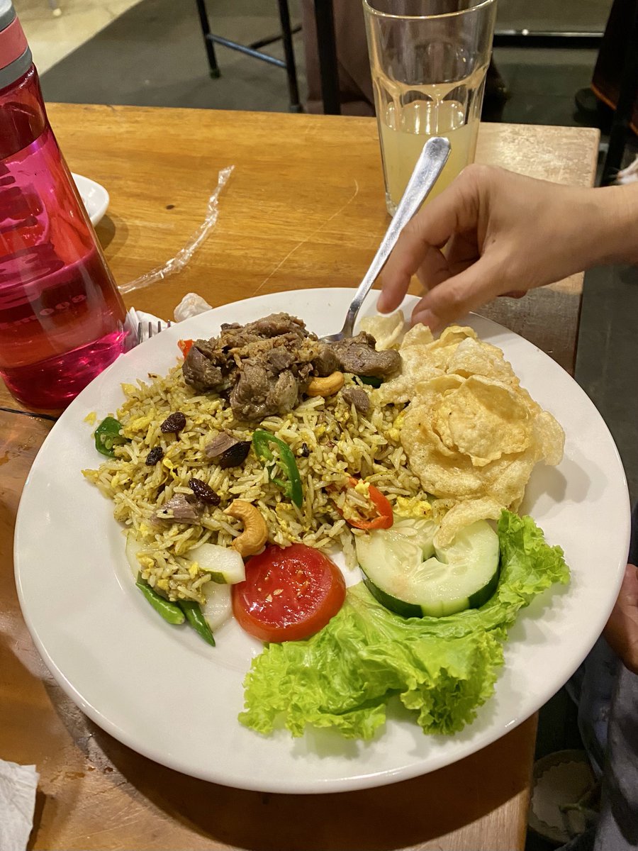 makanan UB Coffee enak-enak🥹👍🏼 porsi mantep, harga affordable &amp; banyak varian healthy juice