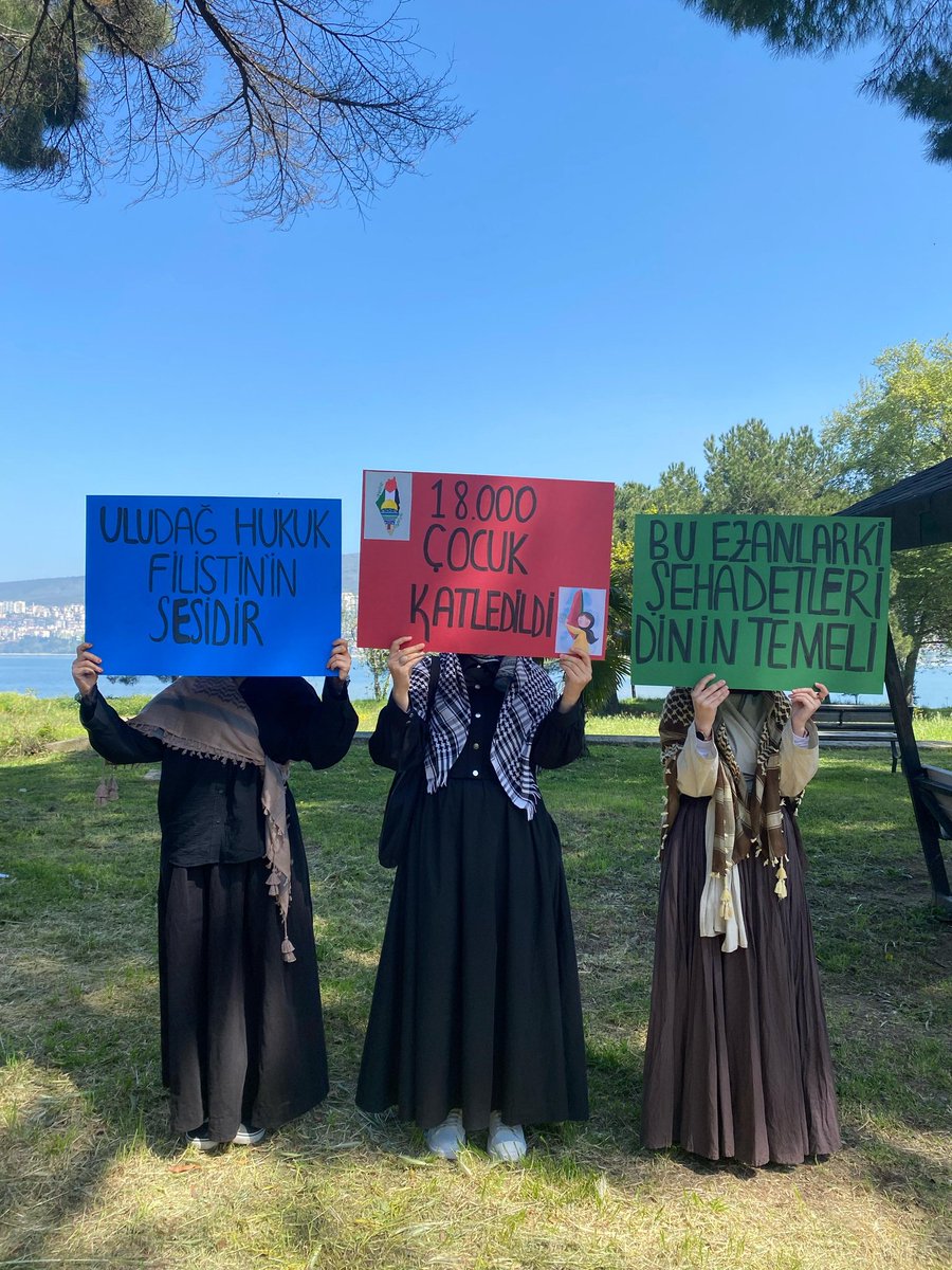 "Bugün, bedenim televizyonda gösterilen bir katliamdı.
Ve size şunu söyleyeyim, BM kararlarınız bu konuda hiçbir şey yapmadı!"