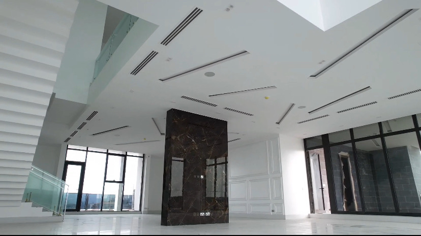 vguardliving's tweet photo. Ever wonder why minimalist design just hits different? 😌

Think calming neutral tones.
Rich textures like wood, linen, and stone.
Clean lines and soft lighting

If you’re dreaming of a space that feels calm yet classy, minimal yet magical… we’d love to help. Send a DM! https://t.co/tXJ50GSJyv