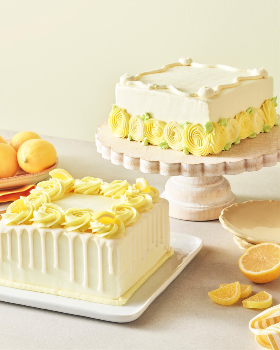 LowesFoods's tweet image. 🍋Love lemon? Our Cakery Lemon Cake is quite the squeeze. 💛

#lemoncake #cakery #ilovecake