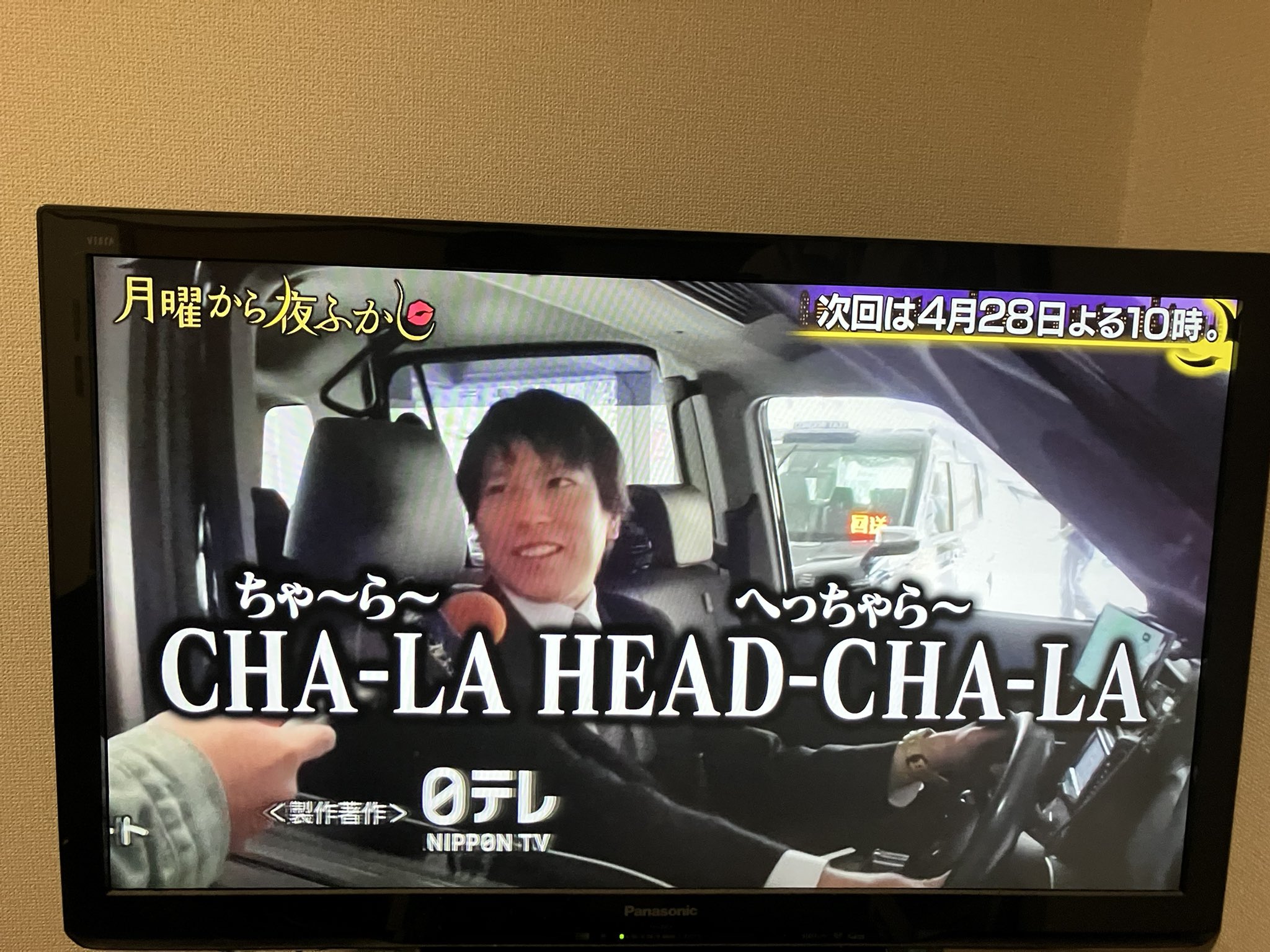 GpEHbK4bMAAHhD_.jpg