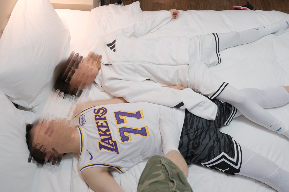 谁是猎人，谁是猎物？
我的“队友”<a href="/hsisn60344708/">Looobin</a>
主动<a href="/Black29153224/">剧情爱好</a>