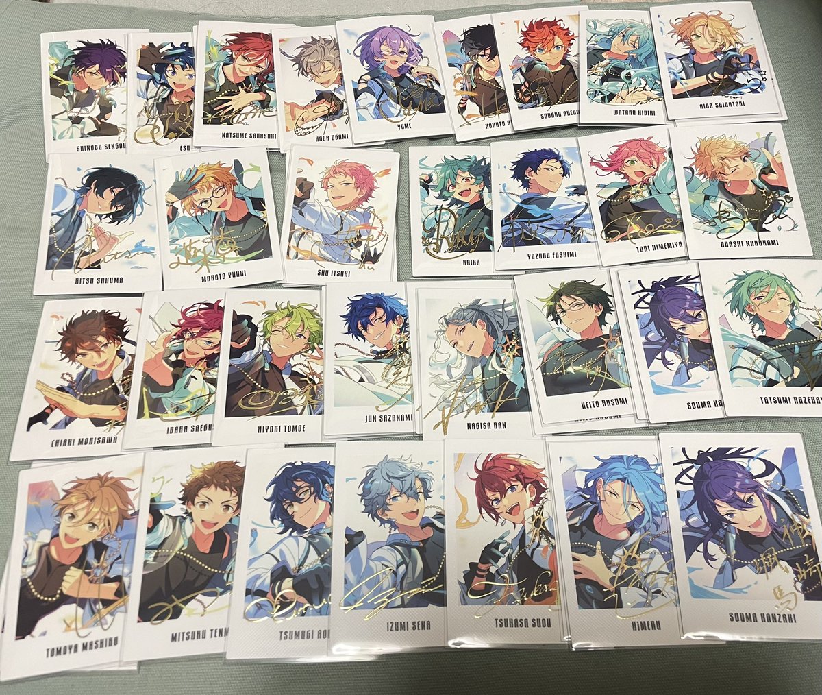 あられグッズ垢 tweet media