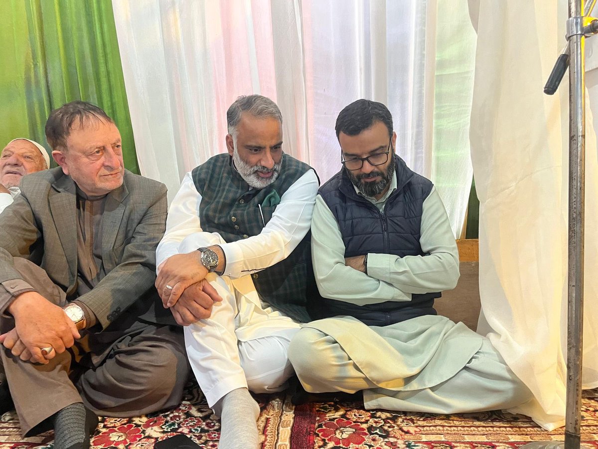 MLA Hazratbal (@mlahazratbal) on Twitter photo Senior JKNC leader & MLA Hazratbal <a href="/salmanalisagar/">Salman Sagar</a> visited the grieving Aga household to offer condolences. He extended his heartfelt sympathies to Aga Ruhullah Sahib on the bereavement in the family.
May Allah elevate the status of Allama Agha Syed Mohammad Baqir Al-Moosavi Senior JKNC leader & MLA Hazratbal <a href="/salmanalisagar/">Salman Sagar</a> visited the grieving Aga household to offer condolences. He extended his heartfelt sympathies to Aga Ruhullah Sahib on the bereavement in the family.
May Allah elevate the status of Allama Agha Syed Mohammad Baqir Al-Moosavi