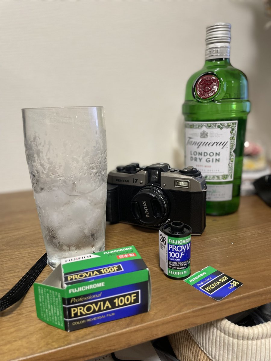 i_pentax5465's tweet photo. 半年ぶりのフィルム巻き巻き
#PENTAX
#pentax17 https://t.co/bXFa2F7gWH