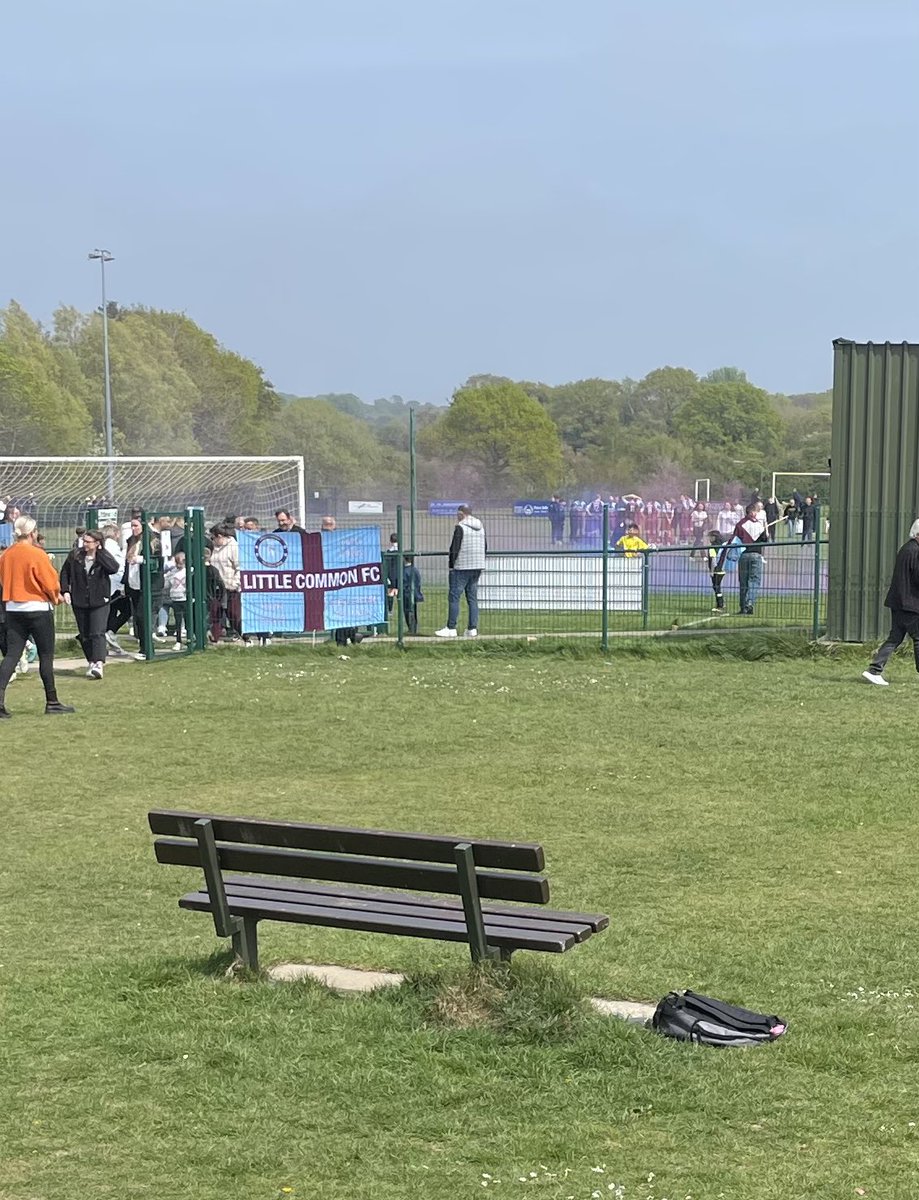 FishChipsFooty's tweet image. My, my, it was a bit smoky at the Rec at full-time. Congrats to @littlecommonfc on their 1-0 win over neighbours @Bexhill_United Written off by many only a few weeks ago, they’ve scrapped their way to within touching distance of safety. One more to go… @TheSCFL