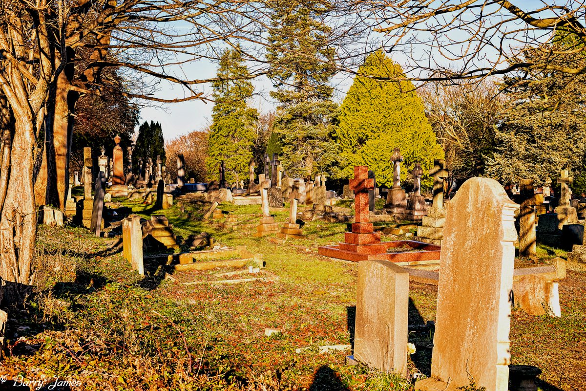 BJRoberts's tweet image. Taking in a calming northerly view from Old Colwyn's Llanelian Road Cemetery, on a beautiful April day. @Ruth_ITV @WalesCoastPath @NWalesSocial @northwaleslive @OurWelshLife @northwalescom @AllThingsCymru #OldColwyn #LlanelianRoadCemetery #Calming #NortherlyView #April #Wales
