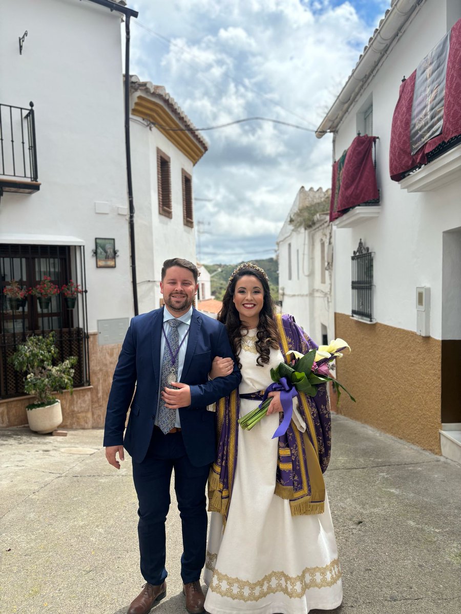 Por aquí voy a ser breve y me voy a quedar con lo más importante.

Como siempre digo, gracias a la vida por hacerme de Jesús. 💜