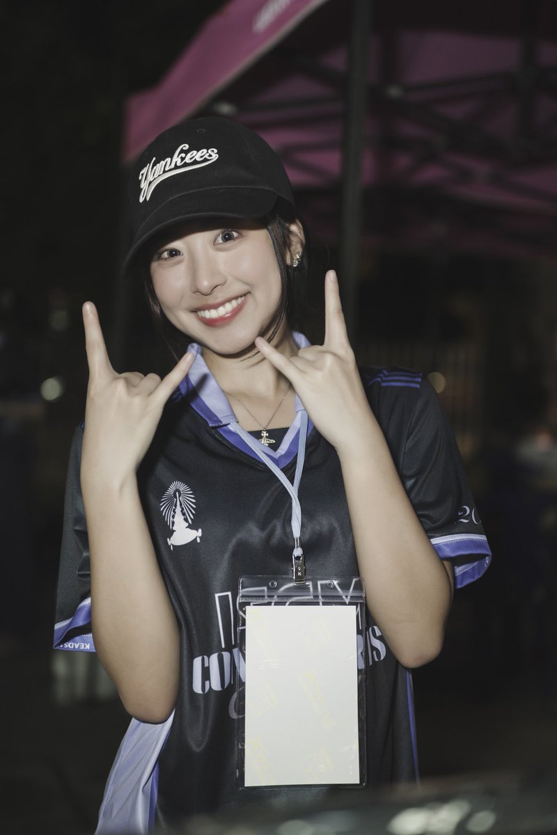 TOSPHOTOGRAPHER's tweet photo. องค์หญิง@kewttamm ทรงทำงานหนักแท้ๆ
มาดูองค์หญิงแตมทำงานจริงงงน๊า🫣😂🤣
#kewttamm #TamCAC
#ATKCAC
#clubafterclass https://t.co/tEWlBuSBWf