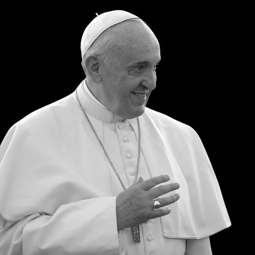 🕊️Cуу билиг, хүнлэг энэрэнгүй  Гэгээн Ширээт Улсын Төрийн тэргүүн Пап Францисын таалал төгссөнд гүнээ эмгэнэж байна.

🕊️Today, the world mourns the passing of Pope Francis. He was a leader of our times.