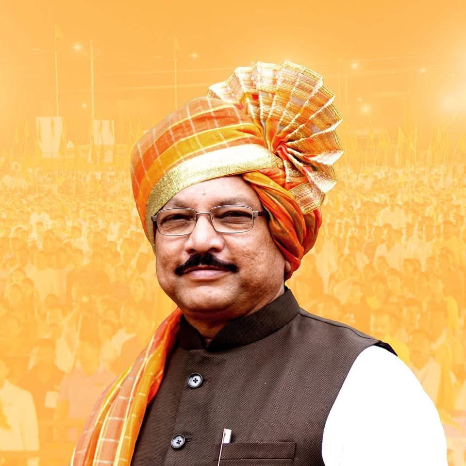 लोकसभेतील माझे सहकारी, यवतमाळ लोकसभा मतदारसंघाचे खासदार मा. श्री. संजय देशमुख यांना वाढदिवसाच्या हार्दिक शुभेच्छा!

आपणांस उदंड,निरोगी दीर्घायुष्य लाभो हीच आई तुळजाभवानी  चरणी प्रार्थना…!

#happybirthday
<a href="/DeshmukhSanjay_/">Sanjay Deshmukh</a>