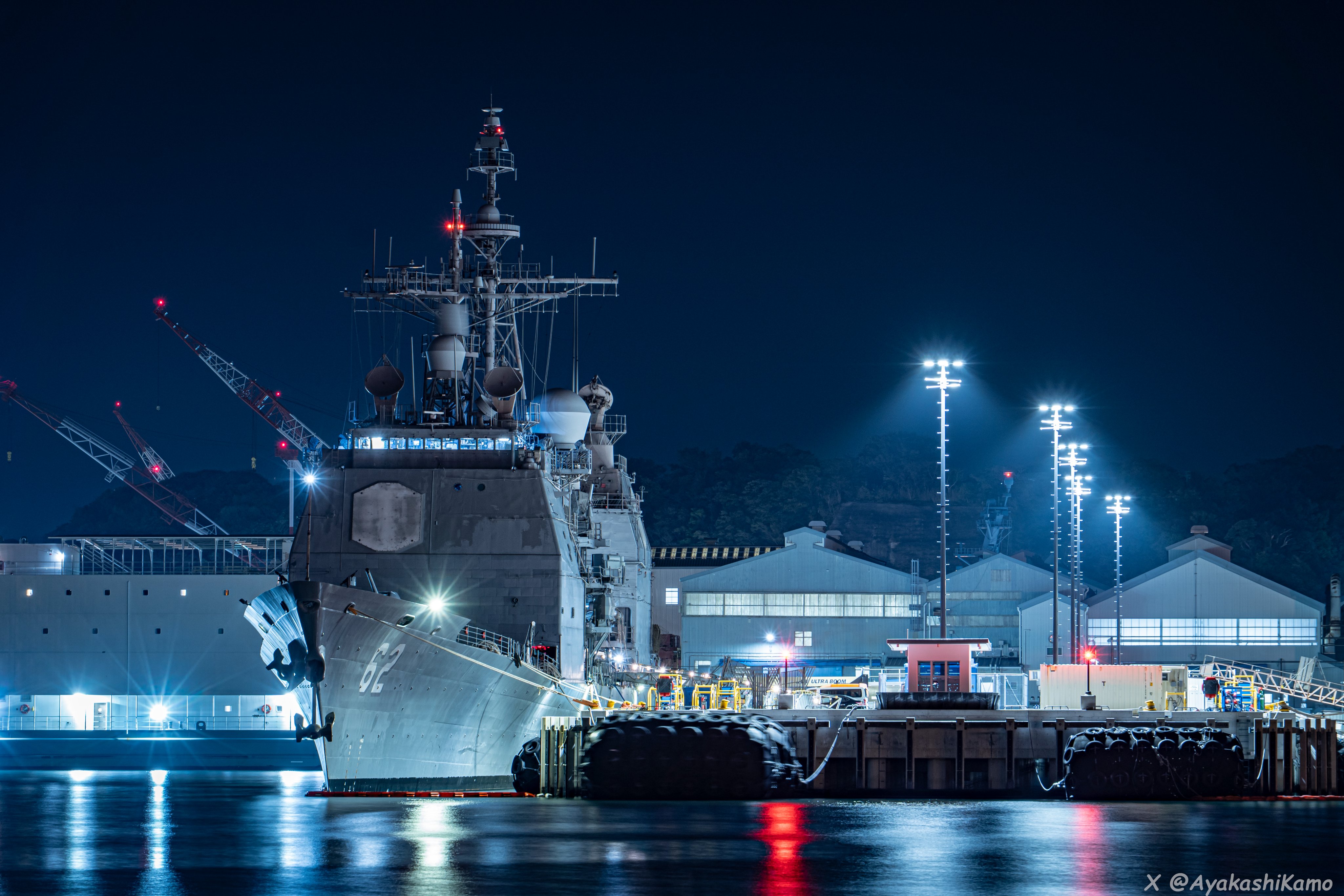 ロバート・スモールズ - Search / X