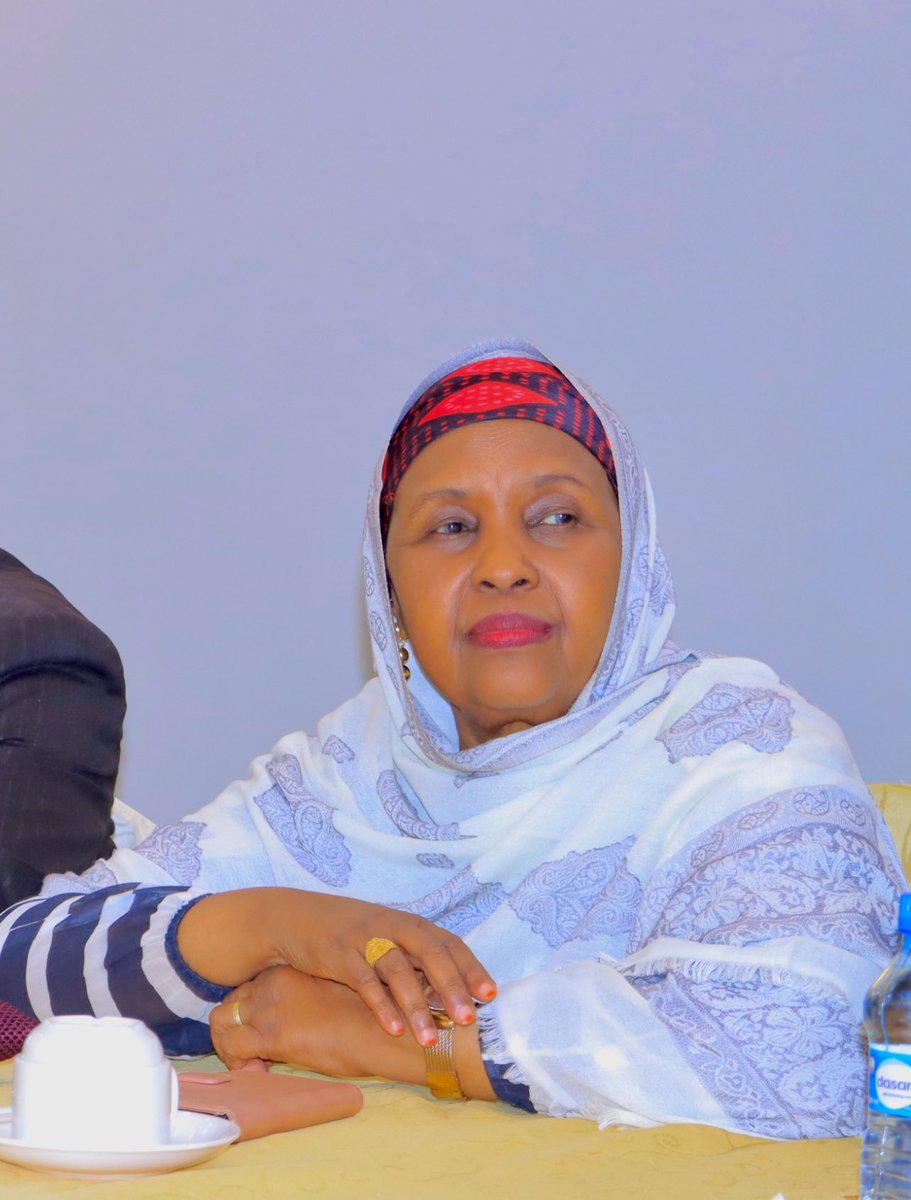 nagaadparty's tweet photo. “Women have held our communities together, as peacebuilders, caregivers and advocates. Our platform will elevate women’s civil society leadership into the national development agenda.” @AbdiShirdoon https://t.co/vW2HBGmSyU