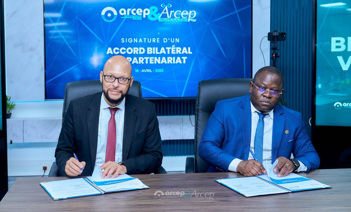ArcepTogo's tweet photo. SIGNATURE D'UN PROTOCOLE DE FREE ROAMING ENTRE LE BURKINA FASO ET LE TOGO.
Lire l'article relatif à ce communiqué de presse via le lien ci-dessous :
https://t.co/FiZucmdhAd
#freeroaming
#ArcepTogo
@arcepburkina
@NumeriqueTG
@YasTogo @moovafricatg https://t.co/GNmeUsMDoU