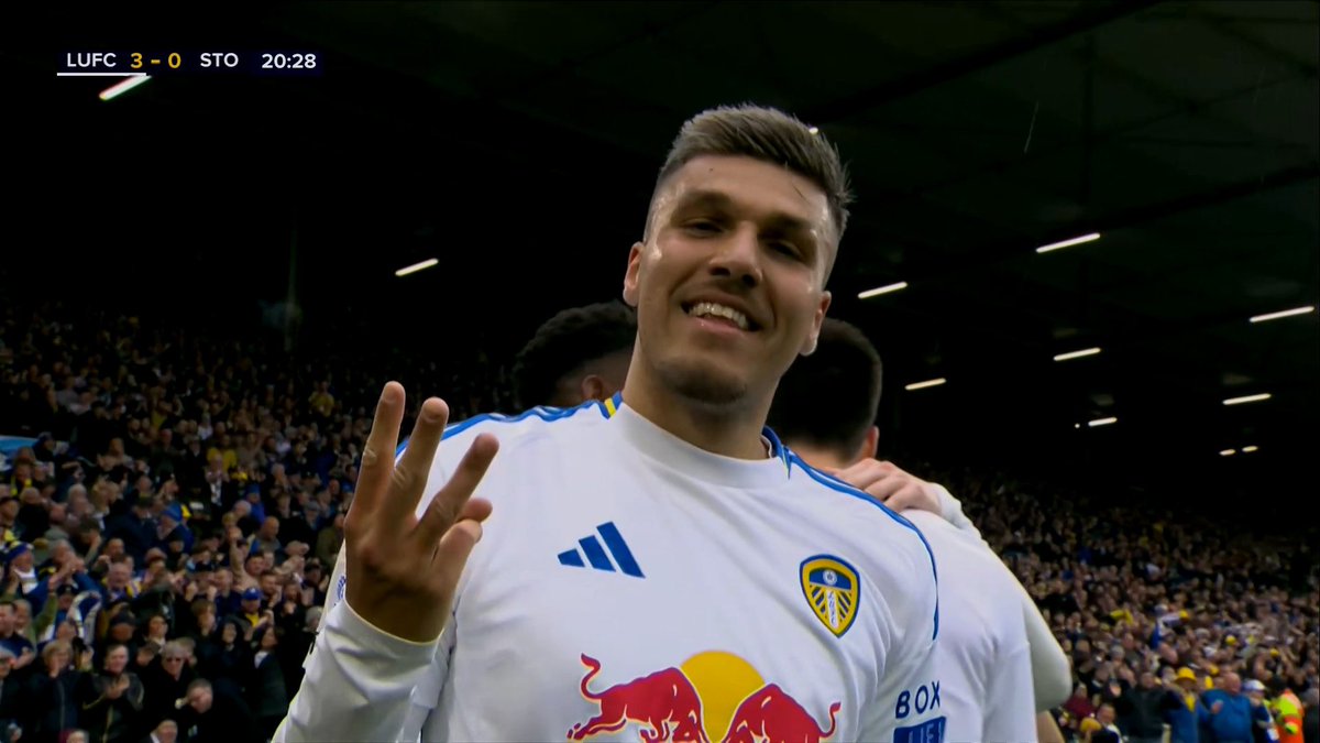 Joel Piroe to rip the 2025/26 Premier League season up! #LUFC