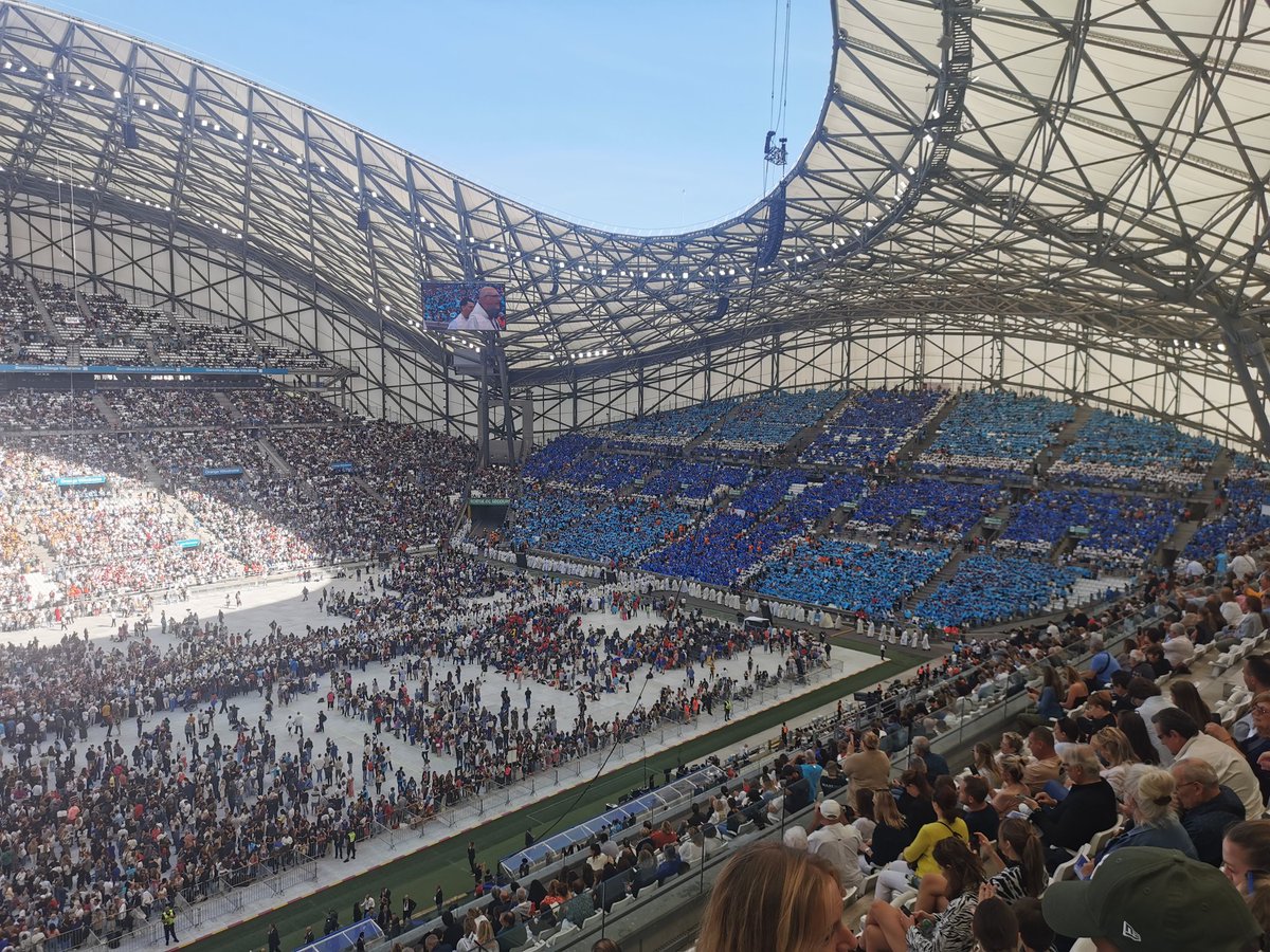LInchiappa's tweet photo. Le #PapeFrancois s’est éteint ce matin.Nous rappelons son passage à #Marseille en 2023 et son discours sur la Méditerranée, sur le drame des migrants et appelant à leur accueil.Proche des pauvres et des peuples en souffrance, il a incarné une Église humble, engagée et fraternelle https://t.co/AKFyx628NL