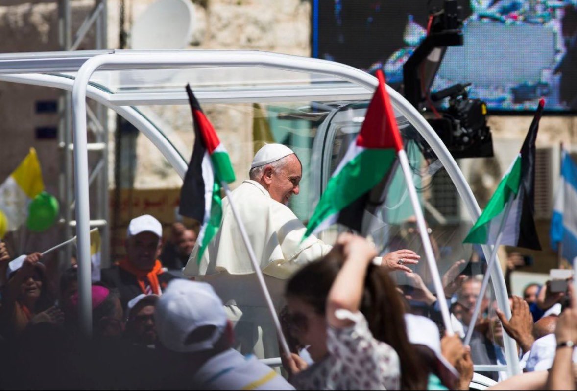 vampl0vrrr's tweet photo. pope francis supported palestine until his last breath. https://t.co/TiGaro7ng1