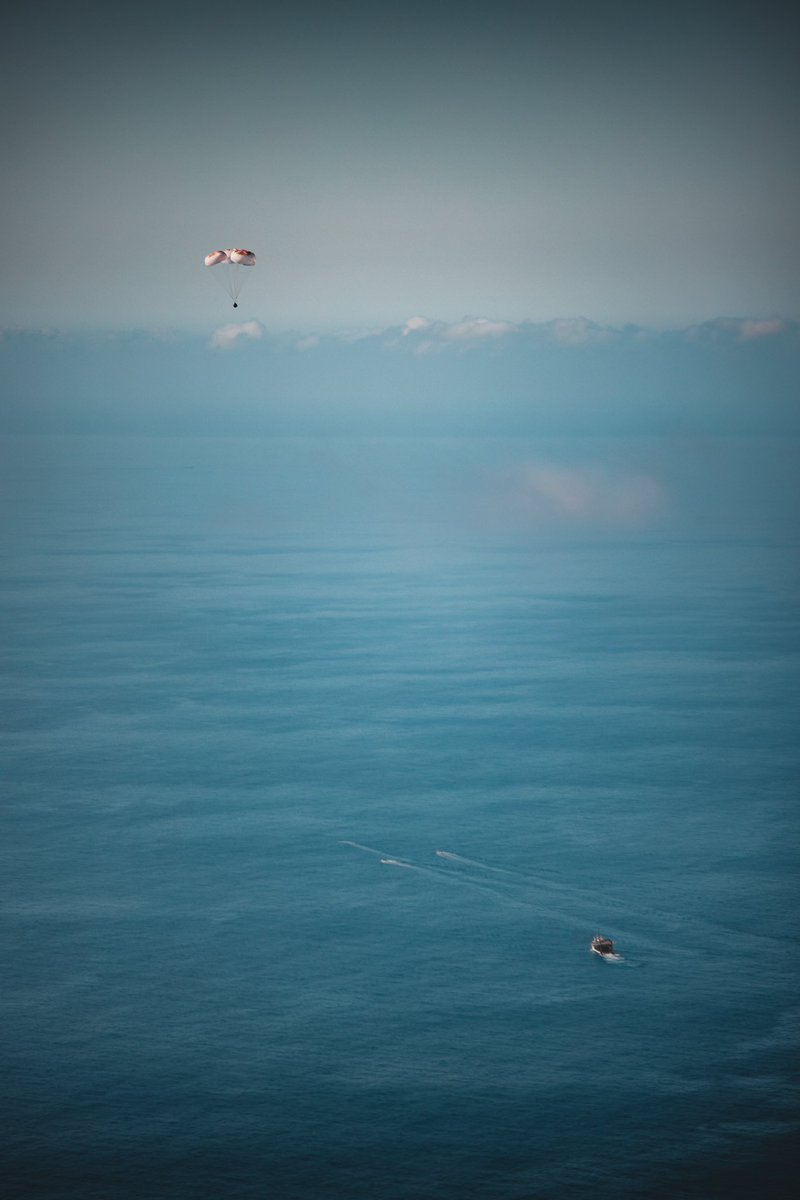 TurkeyBeaver's tweet image. Congrats to the @SpaceX Dragon team on the third Dragon launch in 38 days!!! This smashes the previous record of three launches in 56 days last year. It’s not daily human flights, but at least we’re headed the right direction 😜🚀

One of my favorite photos from the last month is…