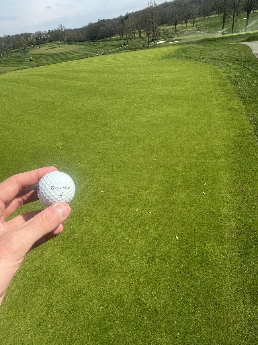 DaleWinslowCFA's tweet photo. Sorry in advance to my future wife.  I like to hit this little white ball around, 7 days a week. https://t.co/izhfljcR4D