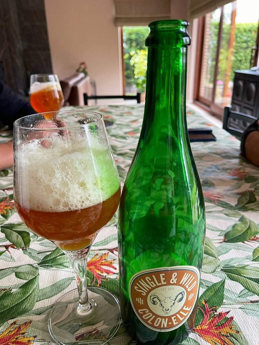 joukesp's tweet image. Not finished yet!
Superb fruit pie (brought by #2Daughter), 
A wee Calvados (and coffee) to soothe the heart.
And a grand Colon-Elle to quench the thirst.
Family comes first!
Happy Easter to you all!