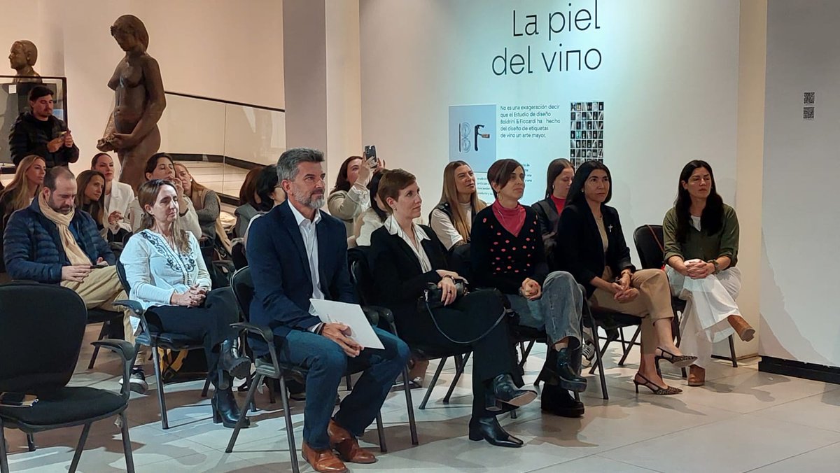 La Municipalidad de la Ciudad de Mendoza lanzó el Premio Mujeres en Innovación, una iniciativa que busca visibilizar y potenciar el rol transformador de mujeres mendocinas en sectores estratégicos como ciencia, tecnología, energía, empresa y sostenibilidad.