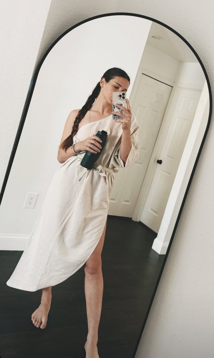 Çok havalı bir bebek bırakıyorum buraya 💞💞☘️💞 #NisaBölükbaşı