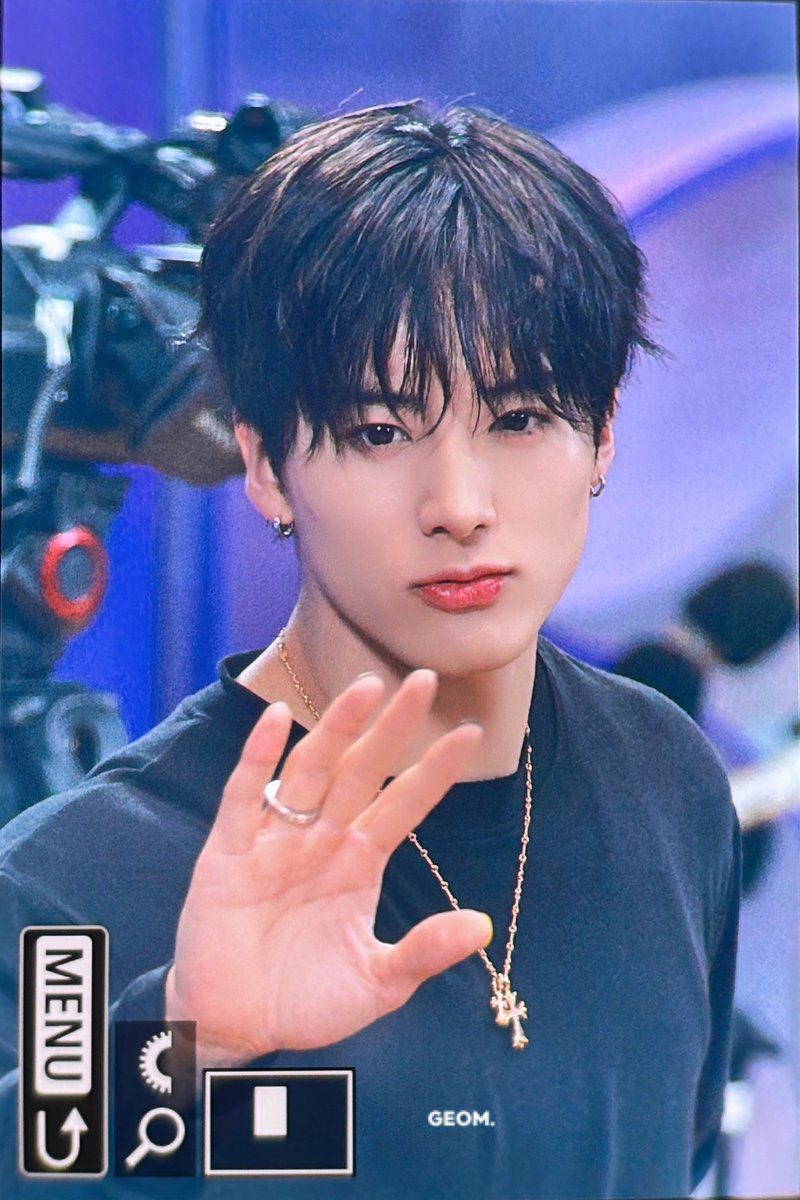 geometry_eric's tweet image. 250421

#소녕재 #손영재 #손에릭 
#에릭 #ERIC #에디
#더보이즈 #THEBOYZ