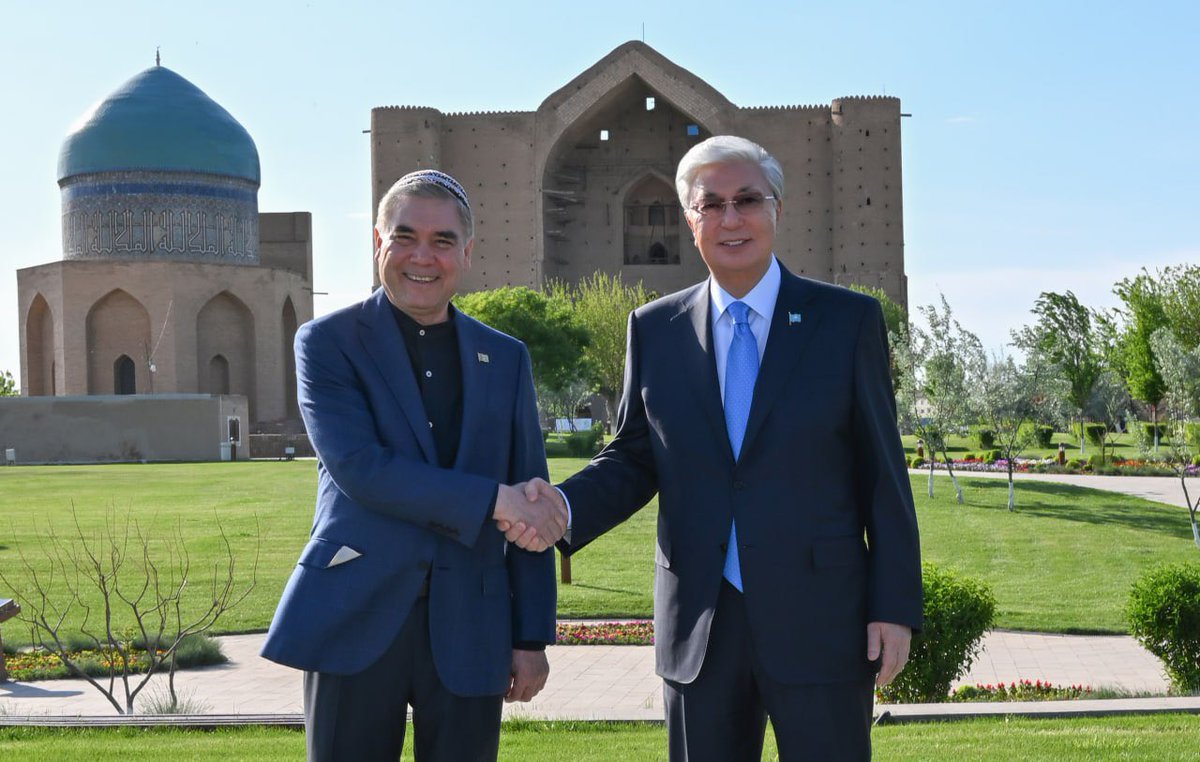 Erzhan Kazykhan (@erzhankazykhan) on Twitter photo 🇰🇿🇹🇲 The President of Kazakhstan and the Chairman of the Halk Maslahaty of Turkmenistan Visit the Mausoleum of Khoja Ahmed Yasawi
🔵 President <a href="/TokayevKZ/">Qasym-Jomart Toqayev</a> and Chairman Berdimuhamedov visited one of the most revered spiritual and cultural-historical landmarks of the Turkic world — 🇰🇿🇹🇲 The President of Kazakhstan and the Chairman of the Halk Maslahaty of Turkmenistan Visit the Mausoleum of Khoja Ahmed Yasawi
🔵 President <a href="/TokayevKZ/">Qasym-Jomart Toqayev</a> and Chairman Berdimuhamedov visited one of the most revered spiritual and cultural-historical landmarks of the Turkic world —