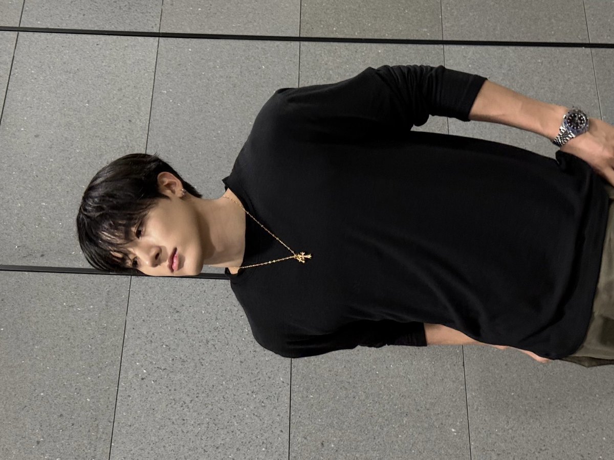 ericthinks's tweet image. these looks ★