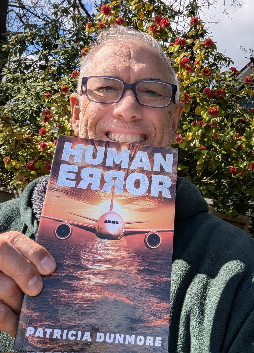 gearsgeary's tweet image. Rapt to get Patricia Dunmore's new #thriller HUMAN ERROR (@upstartpressnz). I read an earlier version &amp;amp; it's a cracker. The perfect airport novel 😃 Also thanks to Pat for leading the awesome #friendlyfeilding Writers Group, which is fun to join in with Mum when I'm back home ❤️