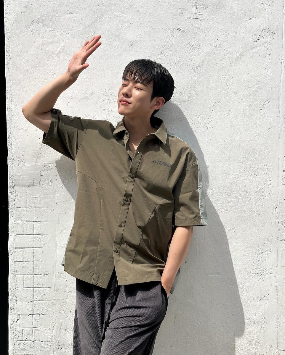 🍒🦌 tweet media