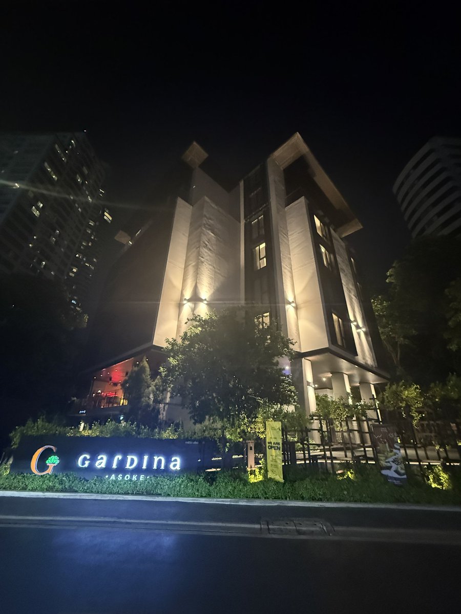 dimhk3's tweet photo. Arrived in BKK and definitely here to play. https://t.co/EQkL9Uv9NL