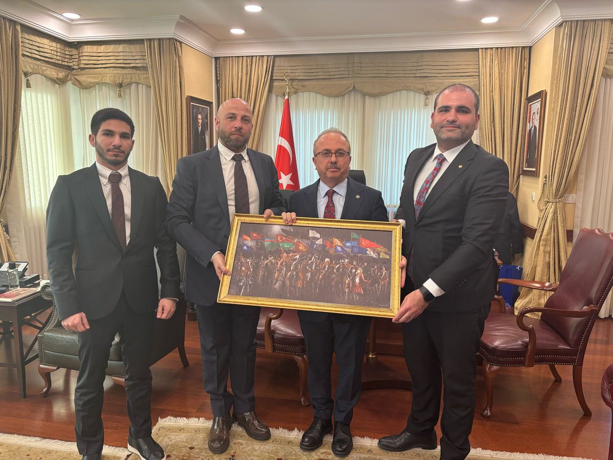 BAU MEDAM <a href="/BAUMedam/">MEDAM</a> olarak Azerbaycan’da başlamış olduğumuz çalışmalar kapsamında Büyükelçimiz Sn. Prof. Dr. Birol Akgün’ü <a href="/Birol_Akgun/">Birol Akgün 🇹🇷</a> ziyaret ederek, çalışmalarımız hakkında bilgi verdik.