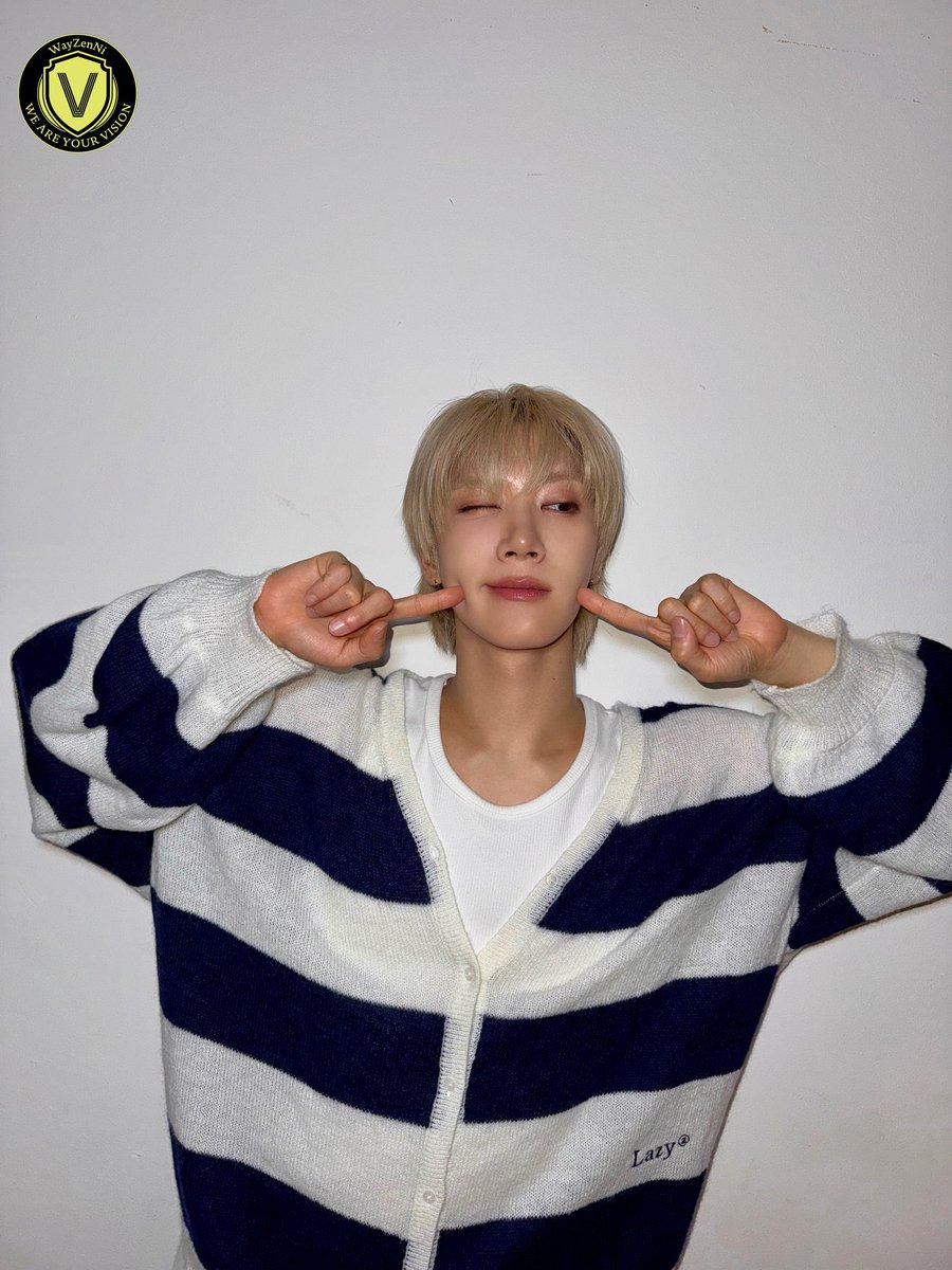 รูปในวีเวิสดื้อมาก ชอบอะ ชอบที่เตนล์เป็นแบบนี้ เตนล์อยากเป็นไรเป็นเลย เอาที่เตนล์สบายใจ 🫳🏻🐱

นึกถึงที่สื่อบอก  ‘ในอ้อมกอดของ 10vely เตนล์ลีจะเป็นอะไรก็ได้ เพราะแค่มี 10vely อยู่ เตนล์ก็ไม่ต้องกลัวอะไรอีกแล้ว’ นั่นแหละถูก
