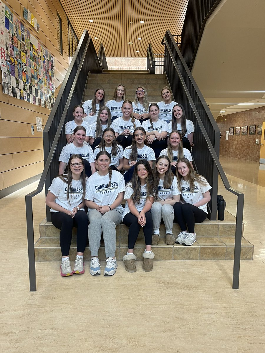 wegotsoftballz's tweet photo. Game day at Orono

Join us in honoring Orono Senior, Lucas Knudson at 4:30. We would love to see all of you show up tonight to honor the amazing person he was.
#rollstorm #ForLuke💜 https://t.co/lAmkKwSBfU