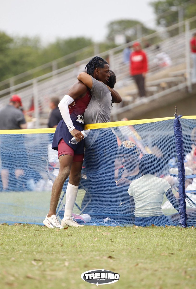 CHS BOYS T&F tweet media